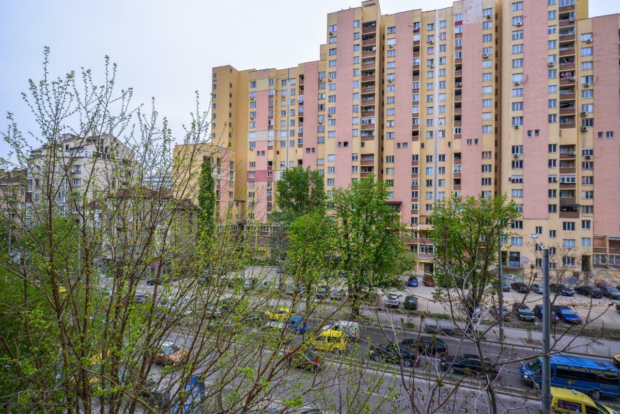 סופיה Comfortable One Bedroom Apartment In A Lively Area | Zona B5 | Russian Square מראה חיצוני תמונה